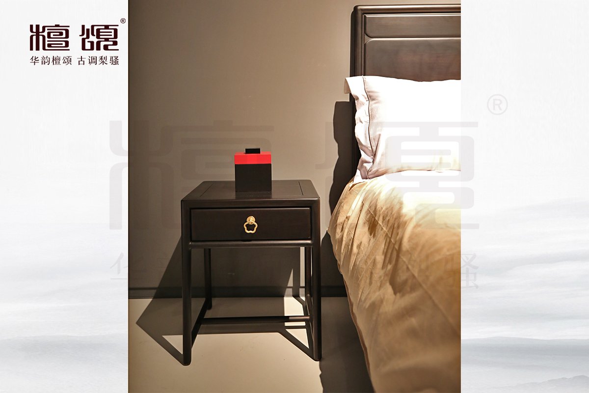 弘166A床頭柜圖片及價(jià)格